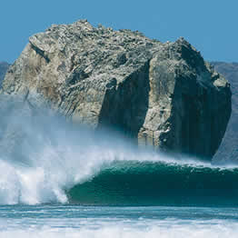 Witchi's Rock Surf Trips Playa Tamarindo