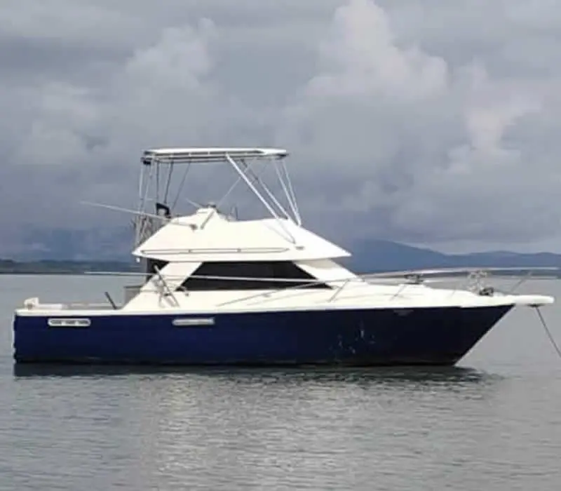 boat-playa-herradura-costa-rica Sport fishing boat in Playa Hermosa