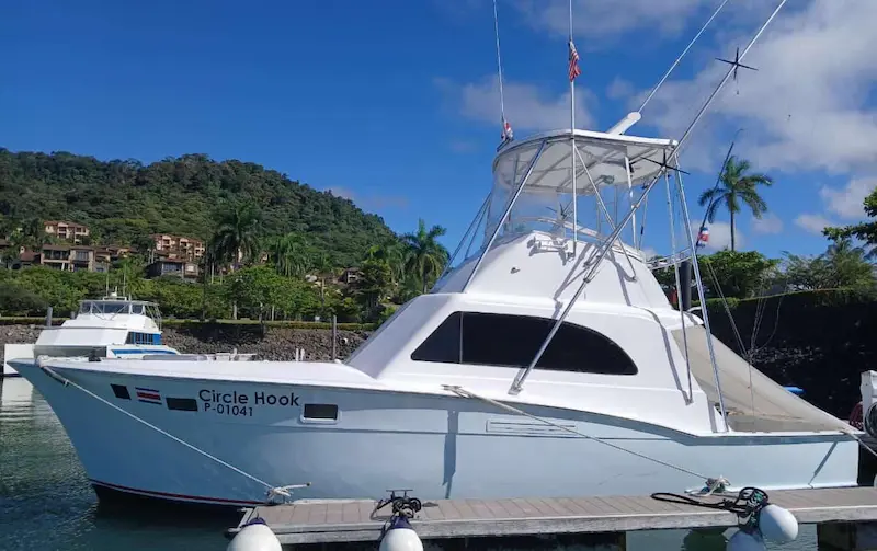 circle-hook-boat