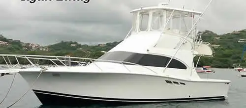 Luhrs Sport Fishing boat at Play El Jobo, Guanacaste, Costa Rica