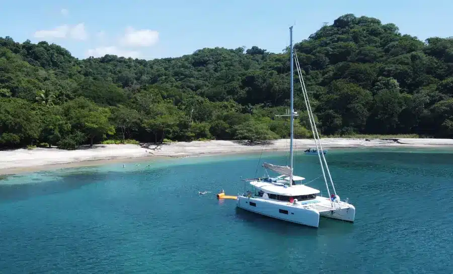 Catamaran Tour in Gulf Papaagyo