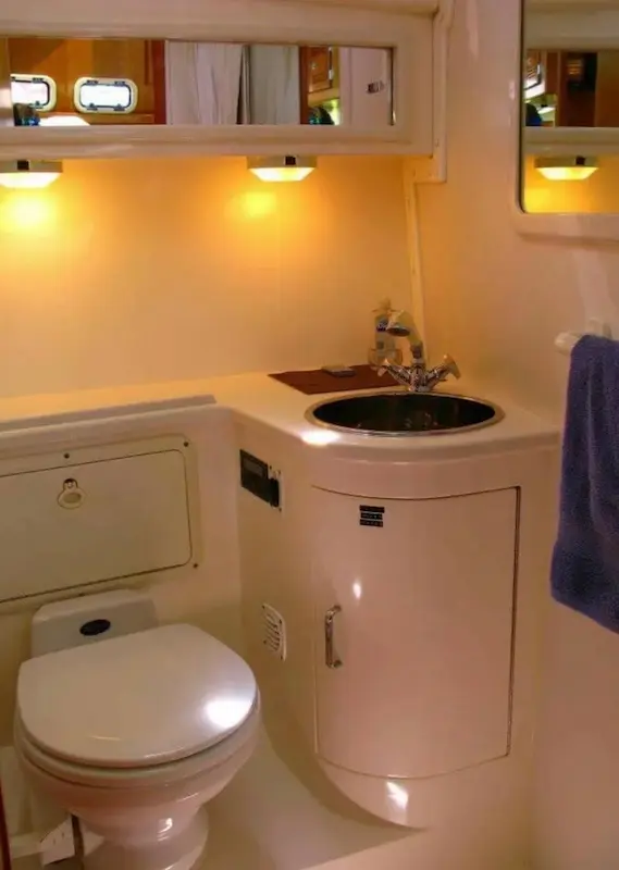 cabo-35ft-inside-bathroom Cabo sport fishing boat in Playa Flamingo, Inside