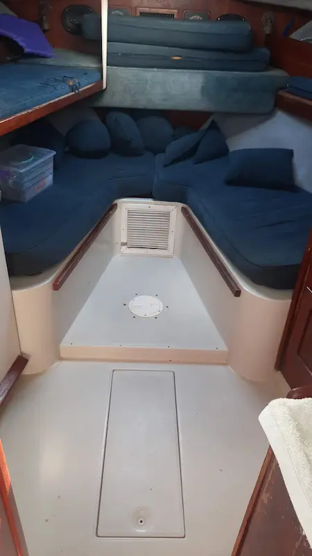 carolina-sport-fishing-boat Inside the Chorotega boat in Gulf Papagayo
