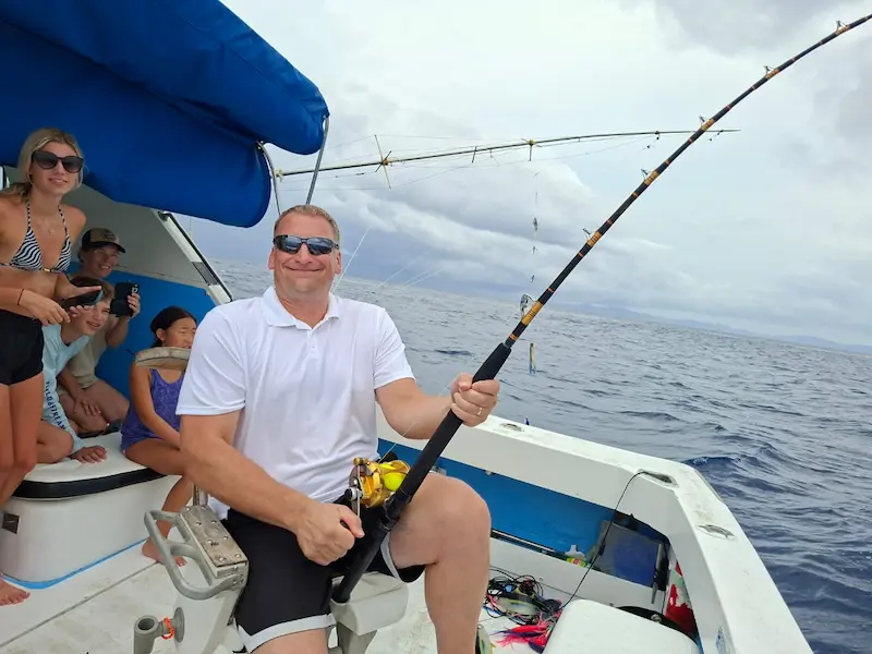 fishing-guanacaste-american-dream Family enjoying a fishing trip on the American Dream boat in Gulf Papagayo